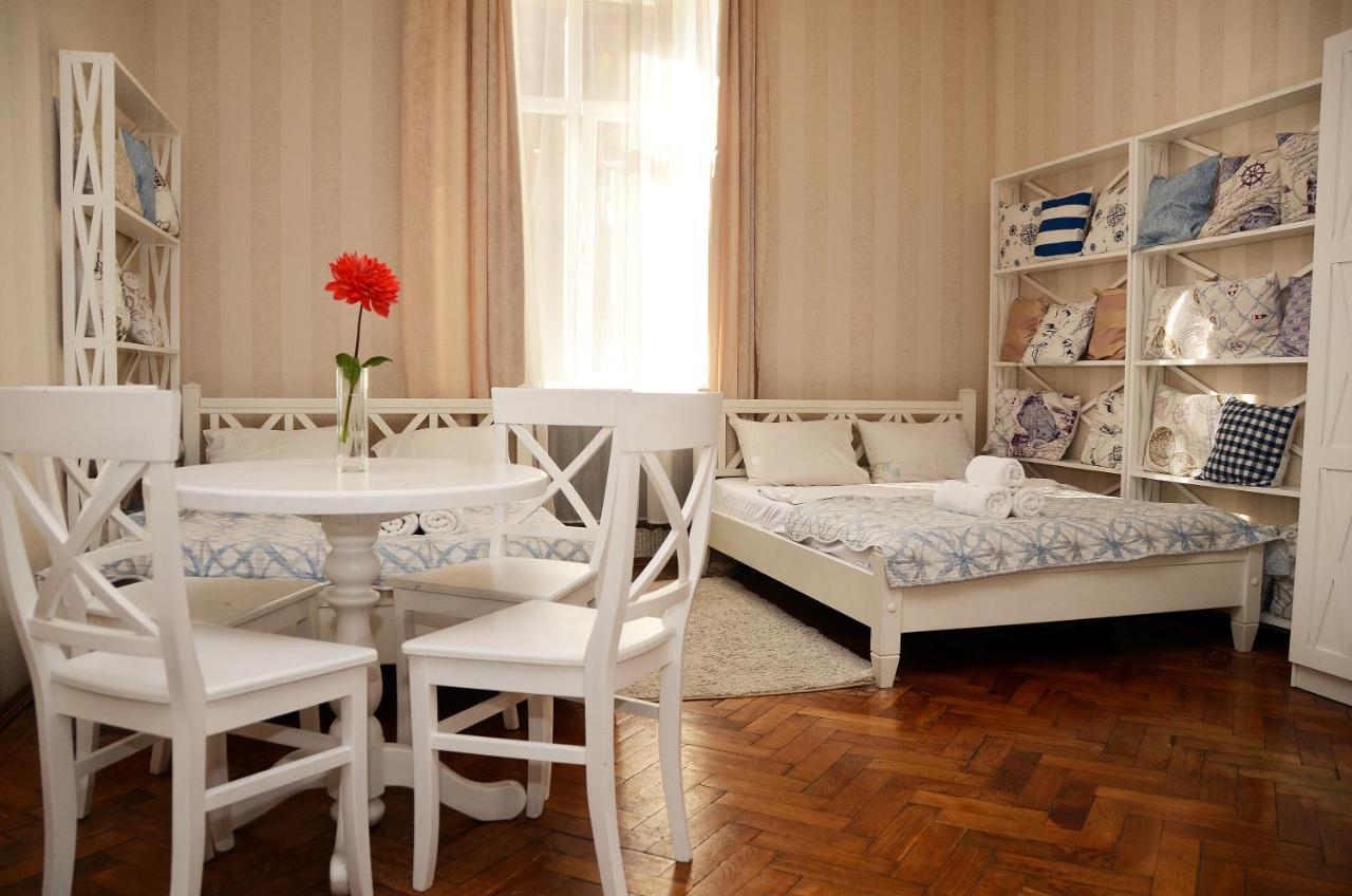 Hotel Panska Poduszka Lwów Zewnętrze zdjęcie